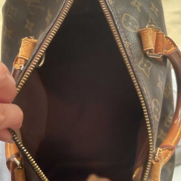Authentic Louis Vuitton speedy 30 - Picture 4 of 16
